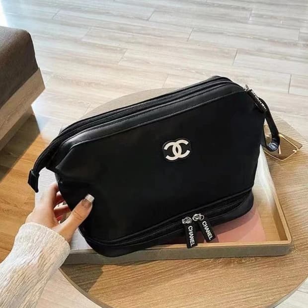 샤넬 2층 방수 파우치