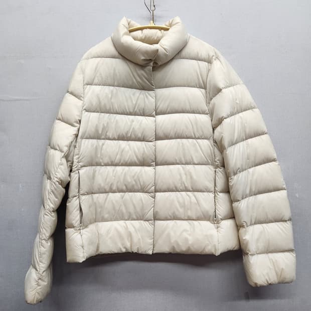 유니클로 울트라 라이트 다운 경량 패딩 M