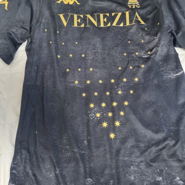 베네치아 축구 유니폼