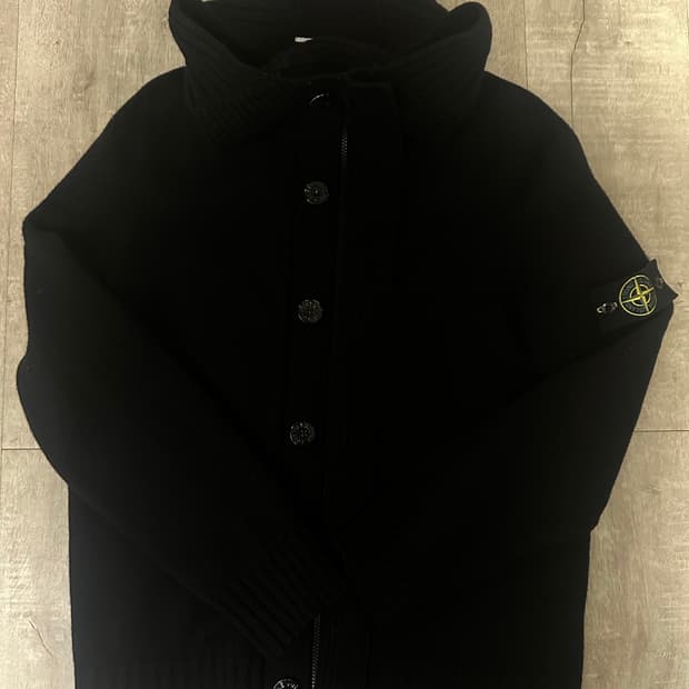 스톤아일랜드 후드 니트집업