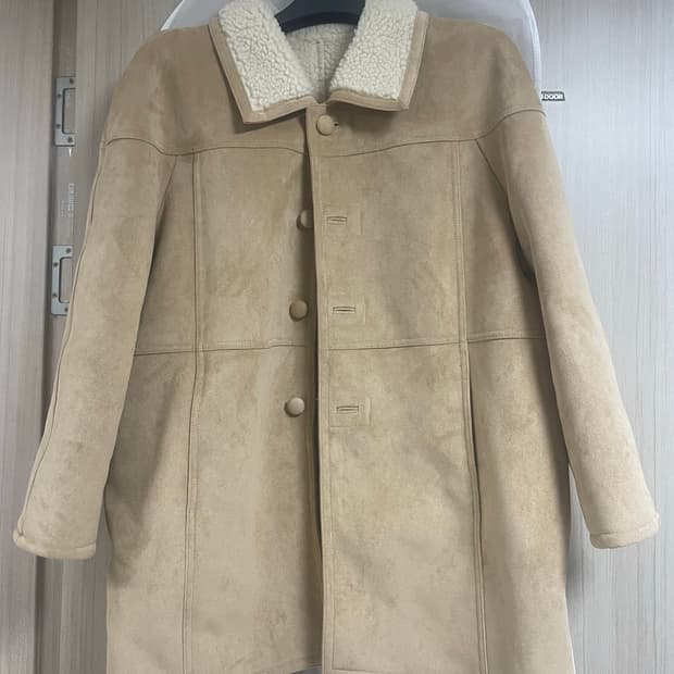 오버듀플레어 무스탕