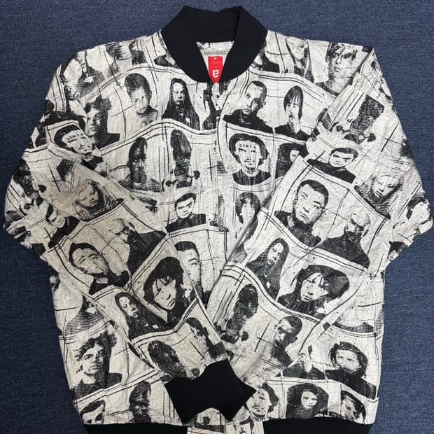 엑스트라 오디너리 페이스 점퍼