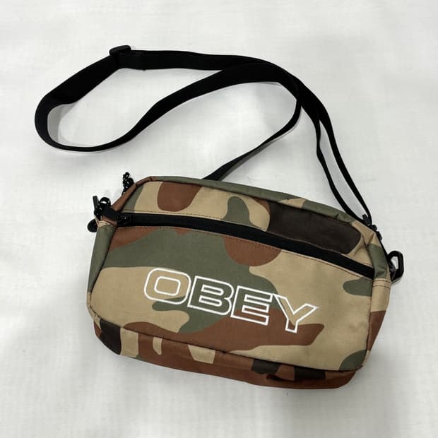 오베이 카모플라쥬 크로스백 메신저백