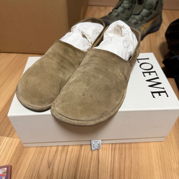 로에베 폴리오 스니커즈 뮬 44