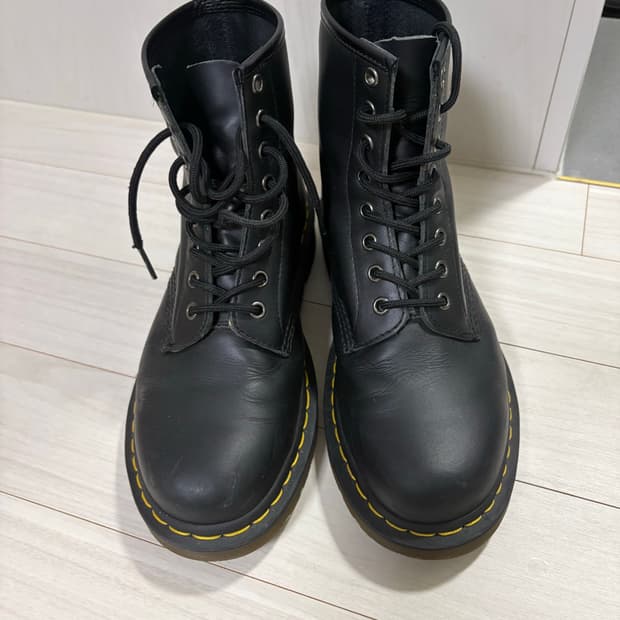 닥터마틴 1460 스무스 부츠 블랙