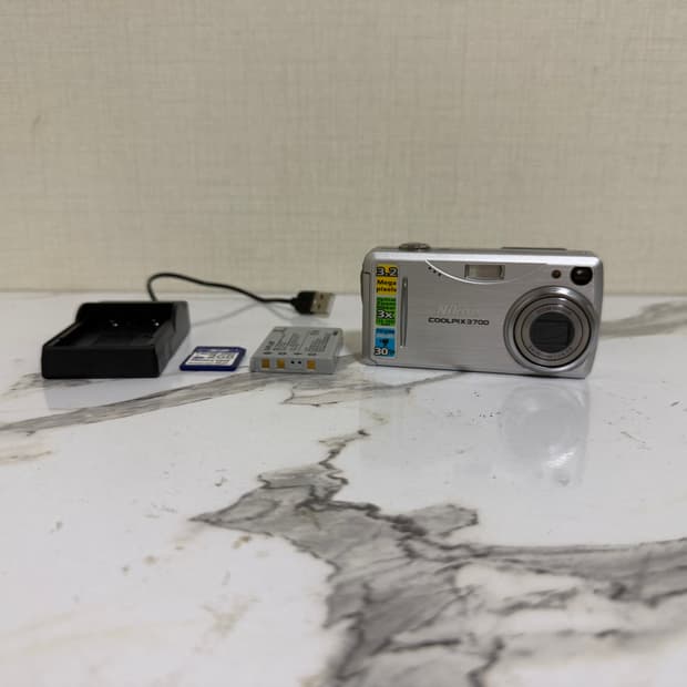 니콘 쿨픽스 3700(E3700)실버 카메라 풀세트 한국어지원
