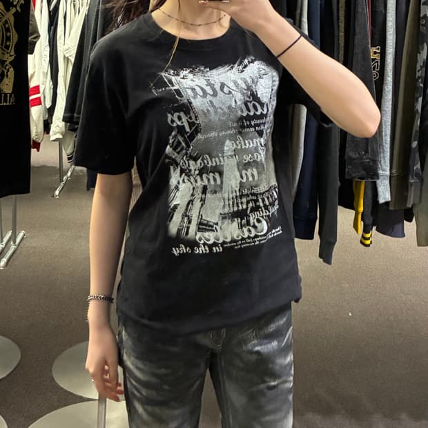 OS)Japanese vintage 여성 프린팅 반팔 티셔츠(구멍)