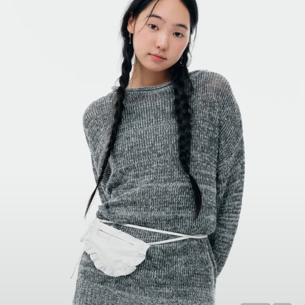 뚜오미오 오버사이즈 글리터 스웨터 더스티블루