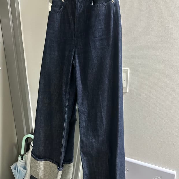 Jw anderson 생지 하이웨이스트 폴드업 와이드 데님