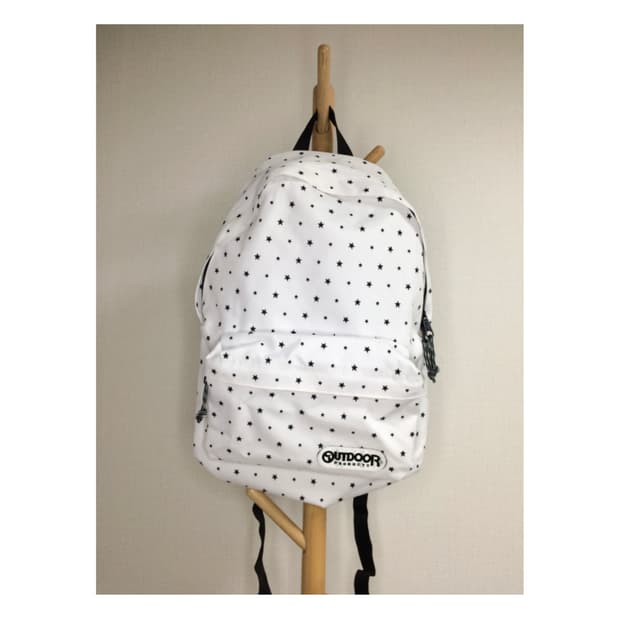 아웃도어 프로덕트 화이트 별 무늬 백팩