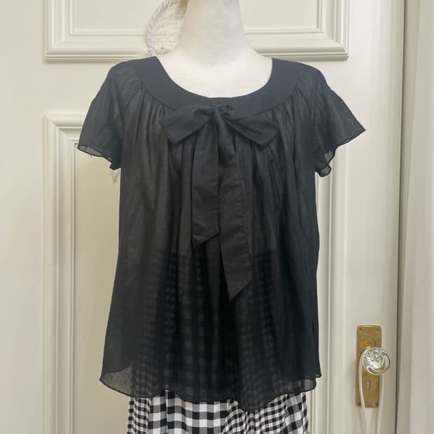 black bow point shirring summer blouse