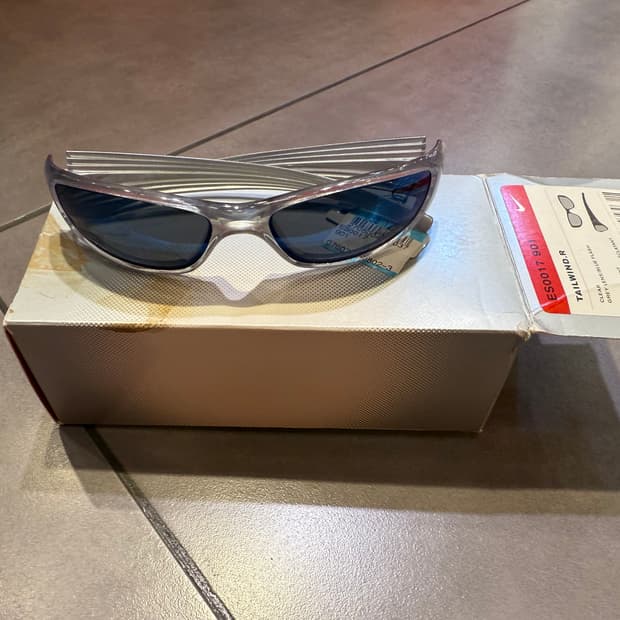 나이키 빈티지 선글라스 2002s