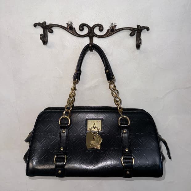 Lovcat black heart chain shoulder bag