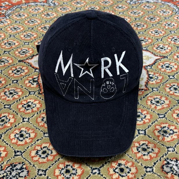 [FREE] 마크앤로나 코듀로이 볼캡