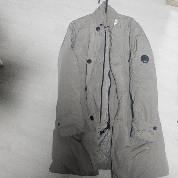 Cp컴퍼니 나이크라 롱패딩자켓