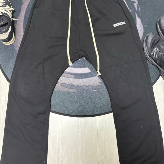 어텐션로우 소프트 에센셜 셋업 스트링 조거 롱 팬츠