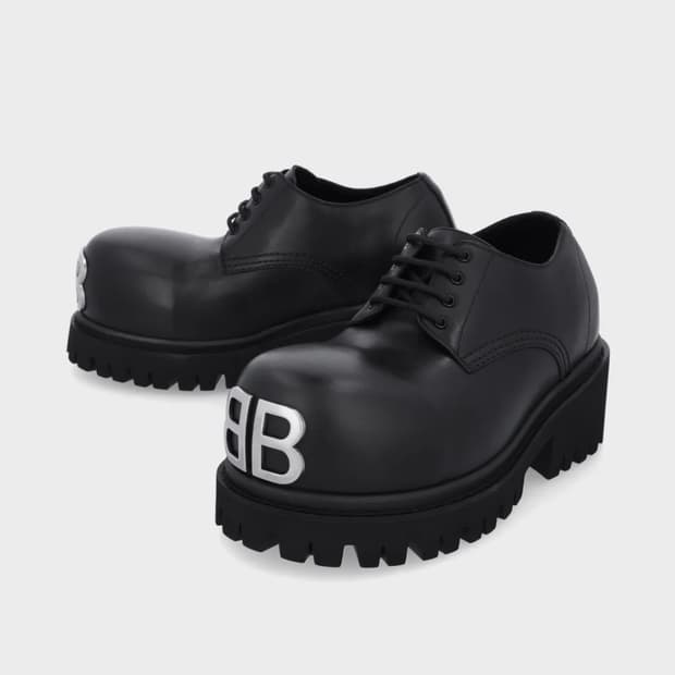 새상품) 발렌시아가 스톰퍼 더비 슈즈 42,43사이즈