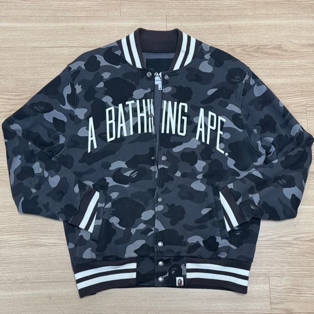 베이프 바시티 자켓