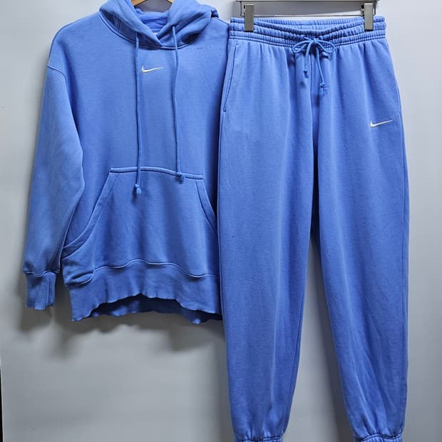 나이키 여성 기모 트레이닝셋업 M 24년신상 