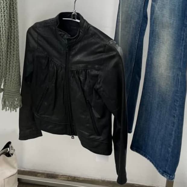 블랙 레더 자켓