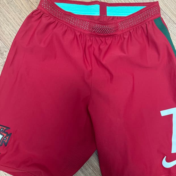 16/18 포르투갈 어센틱 호날두 쇼츠