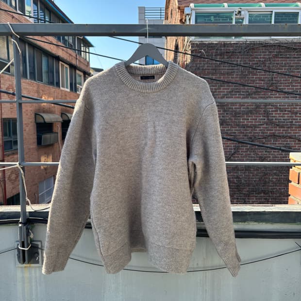 자라 니트 스웨터