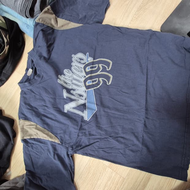 반팔 판매합니다. 