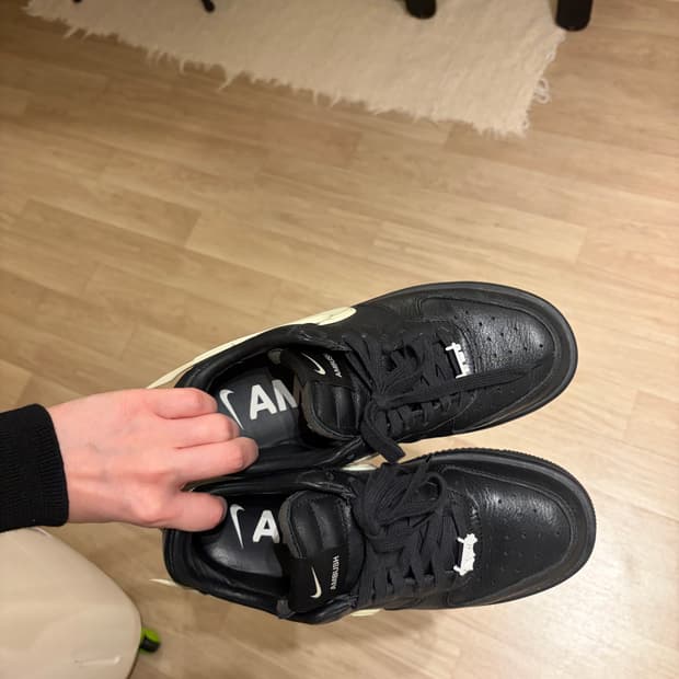 나이키 x 앰부쉬 에어포스 1 로우 SP 블랙