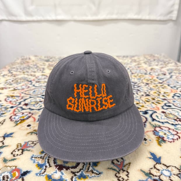 헬로 선라이즈 볼캡