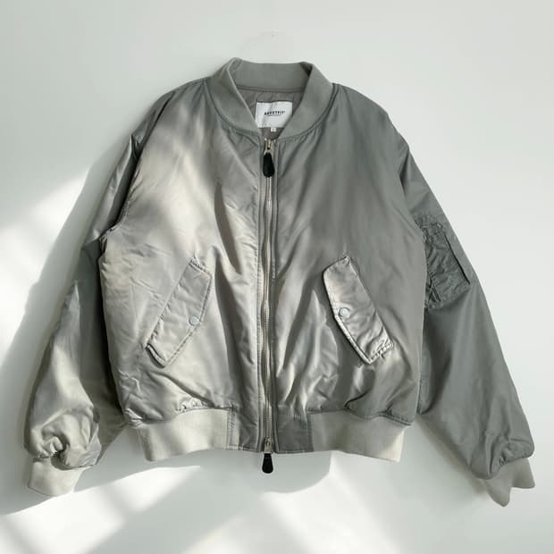 D2 언아웃핏(Anoutfit) 유니섹스 오버핏 MA-1 항공 점퍼 L사