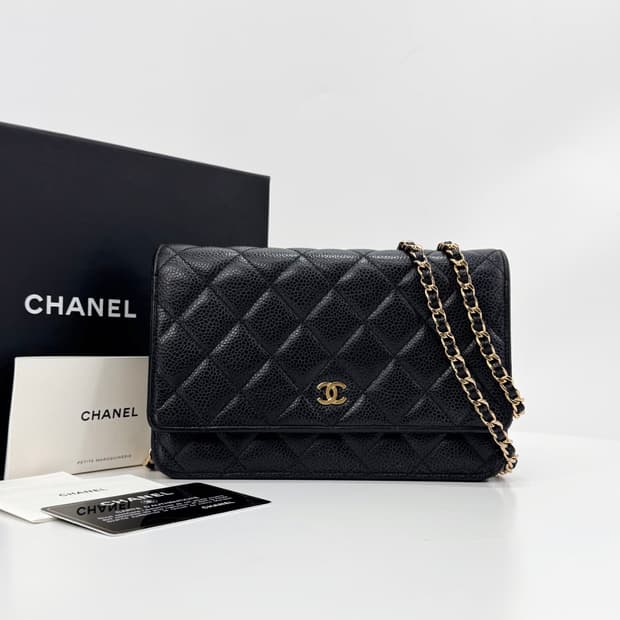 샤넬 캐비어 WOC 체인 크로스백 블랙 (AP0250)