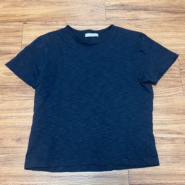 LES fin t-shirt 1