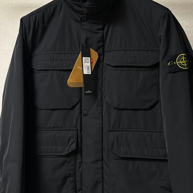 스톤아일랜드 마이크로 프리마 패딩 22fw M(100)