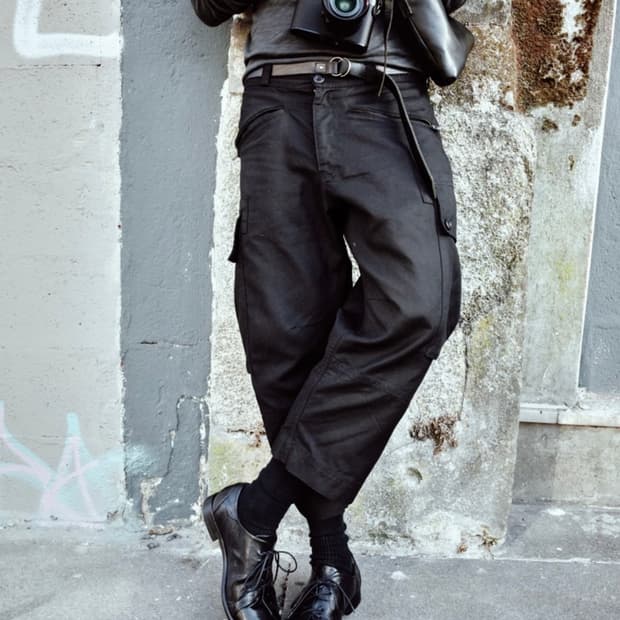 모노프리베 Textured Half Cargo Pants 1