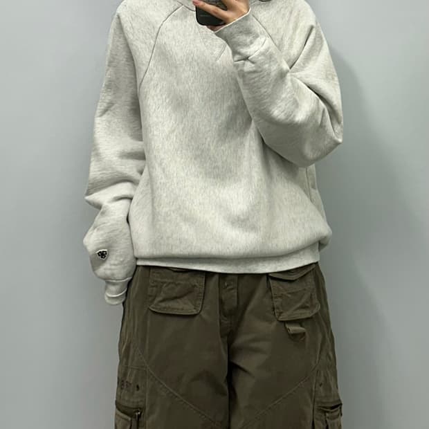 헤리티지플로스 손목로고 백멜란지 맨투맨