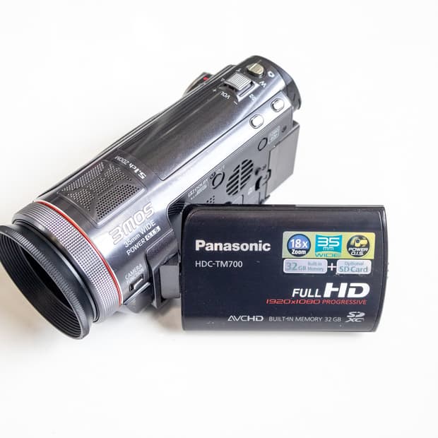 Panasonic HDC-TM700 / 빈티지 디지털 캠코더