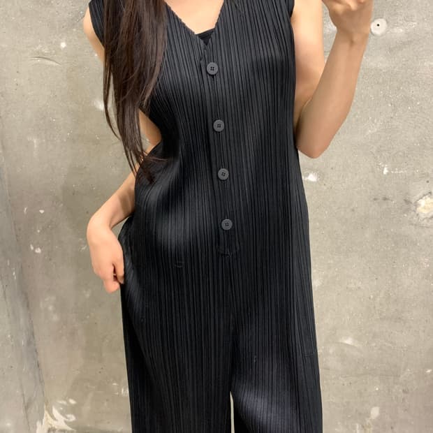 Pleats Please 플리츠플리즈 블랙 점프슈트