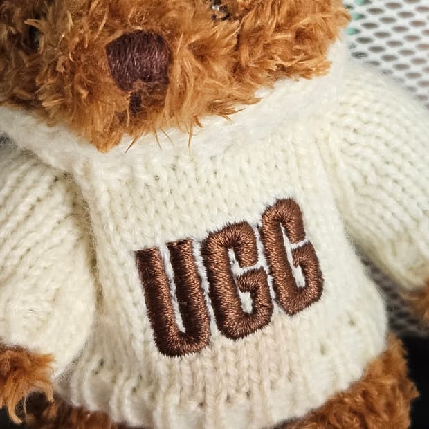 어그 곰돌이 키링