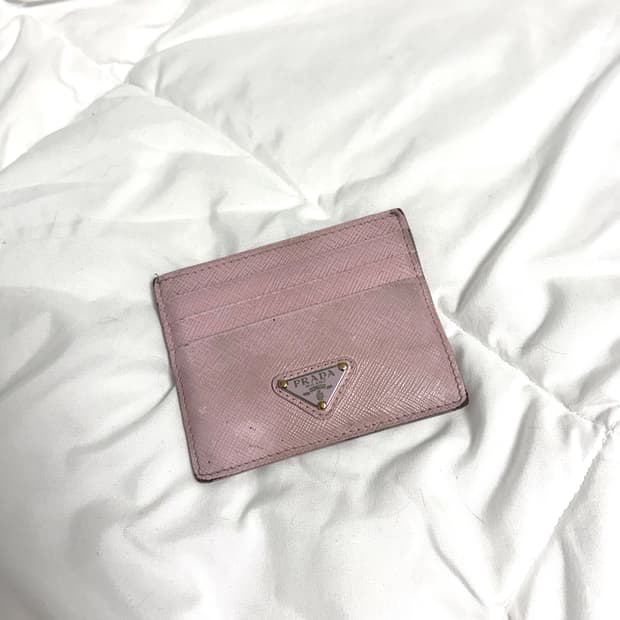 프라다 사피아노 트라이앵글 카드지갑 카드홀더