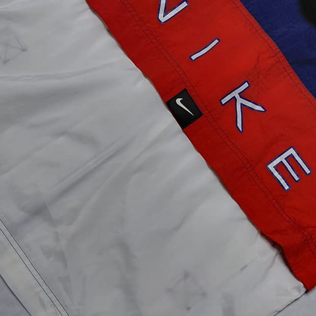 [주니어 M] 나이키 올드스쿨 3도 배색 후드 바람막이