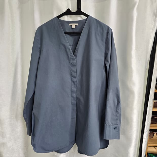 COS 코스 블루 V넥 셔츠 (1507)