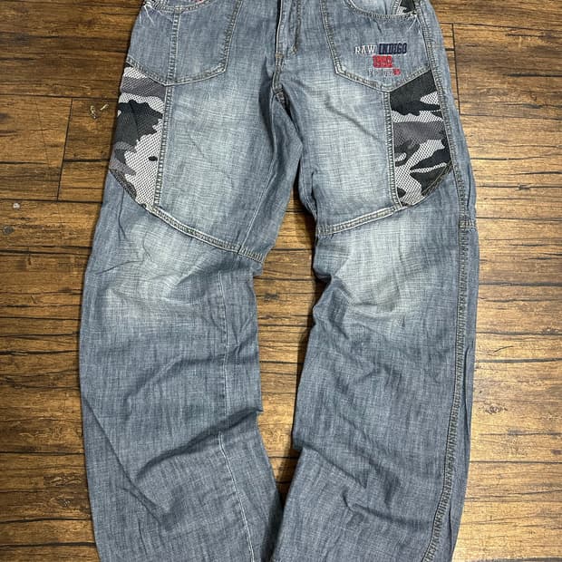 후부(FUBU) THE COLLECTION 카모 메쉬 패치 데님 카고팬츠