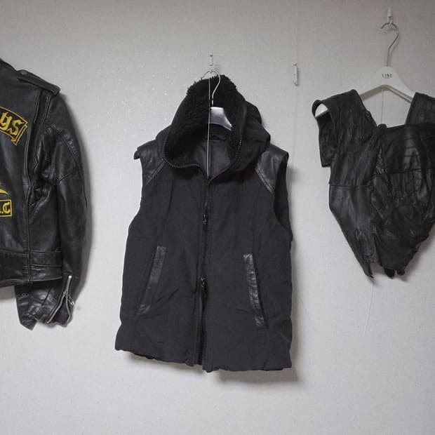 Attachment sheep skin padded vest