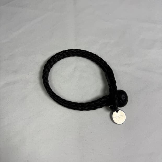 [M사이즈] 보테가베네타 나파 브레이슬릿 팔찌 블랙