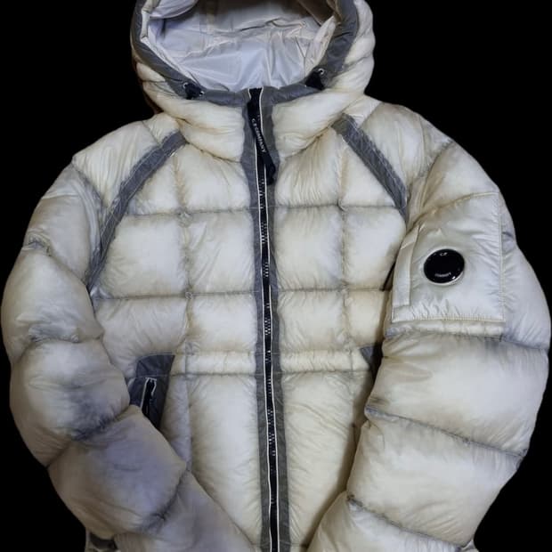 Cp컴퍼니 dd쉘 피스타치오 m 사이즈 판매