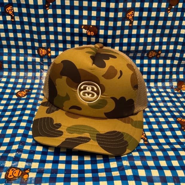 스투시x베이프 30주년 카모 트러커캡