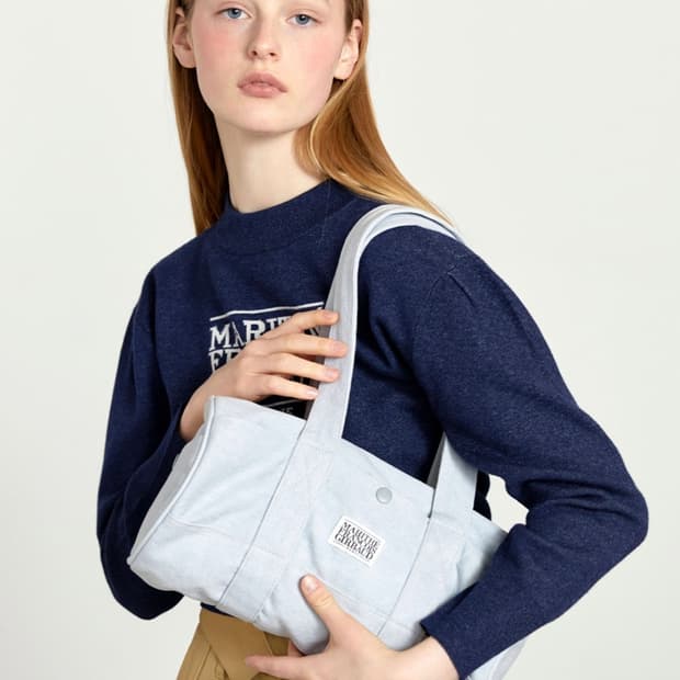 CLASSIC LOGO DUFFLE BAG light blue