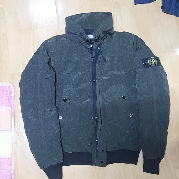 정품 스톤아일랜드 나일론 메탈 s사이즈 구스다운 패딩