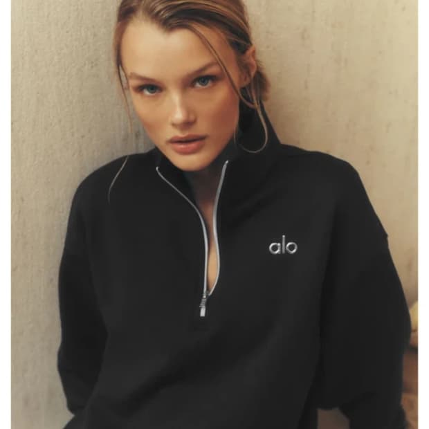 알로 아콜레이드 하프집 블랙 xxs