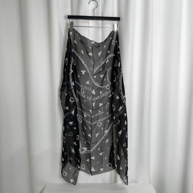 UNFOLLOW 언팔로우 블랙 시스루 하트 패턴 스카프